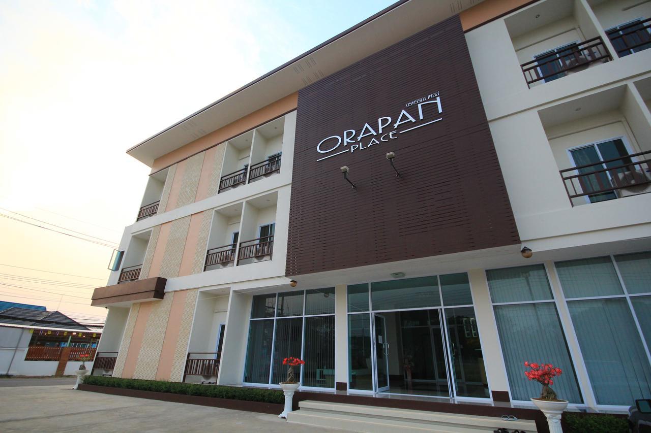 Orapan Place Lampang Exteriör bild