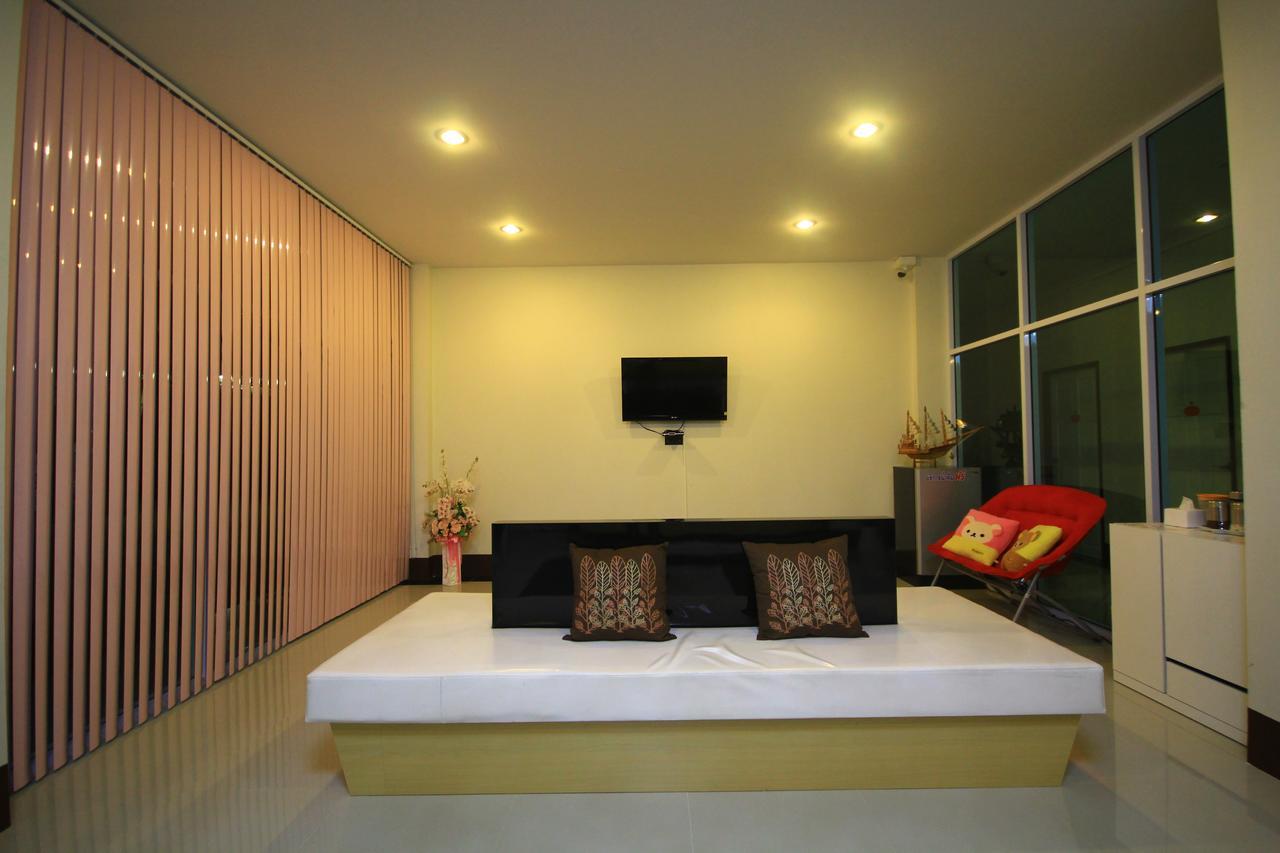 Orapan Place Lampang Exteriör bild