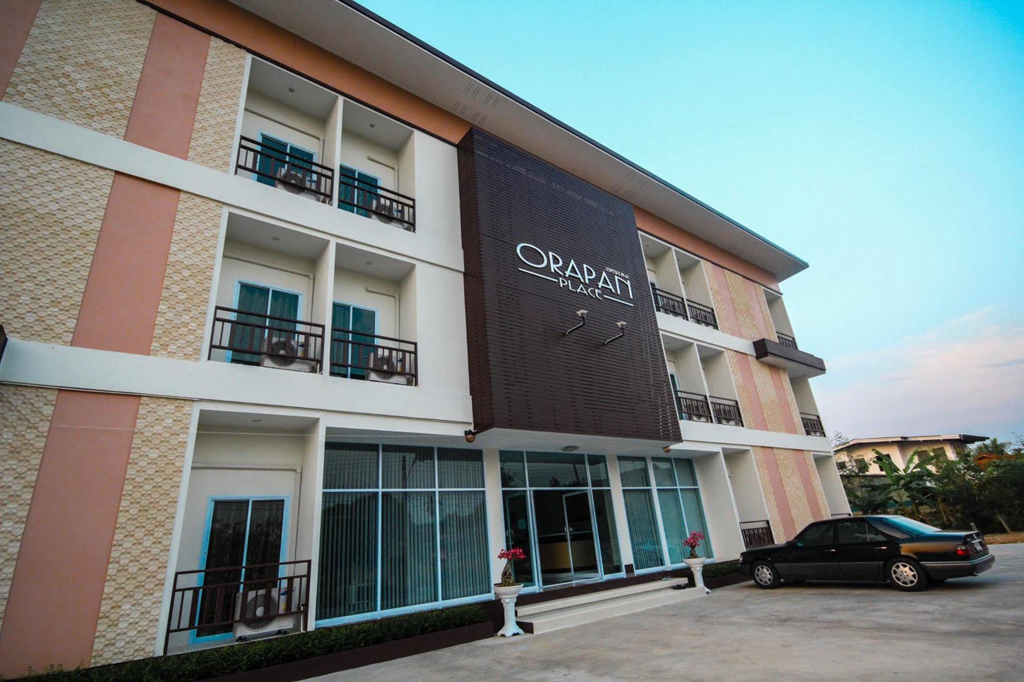 Orapan Place Lampang Exteriör bild