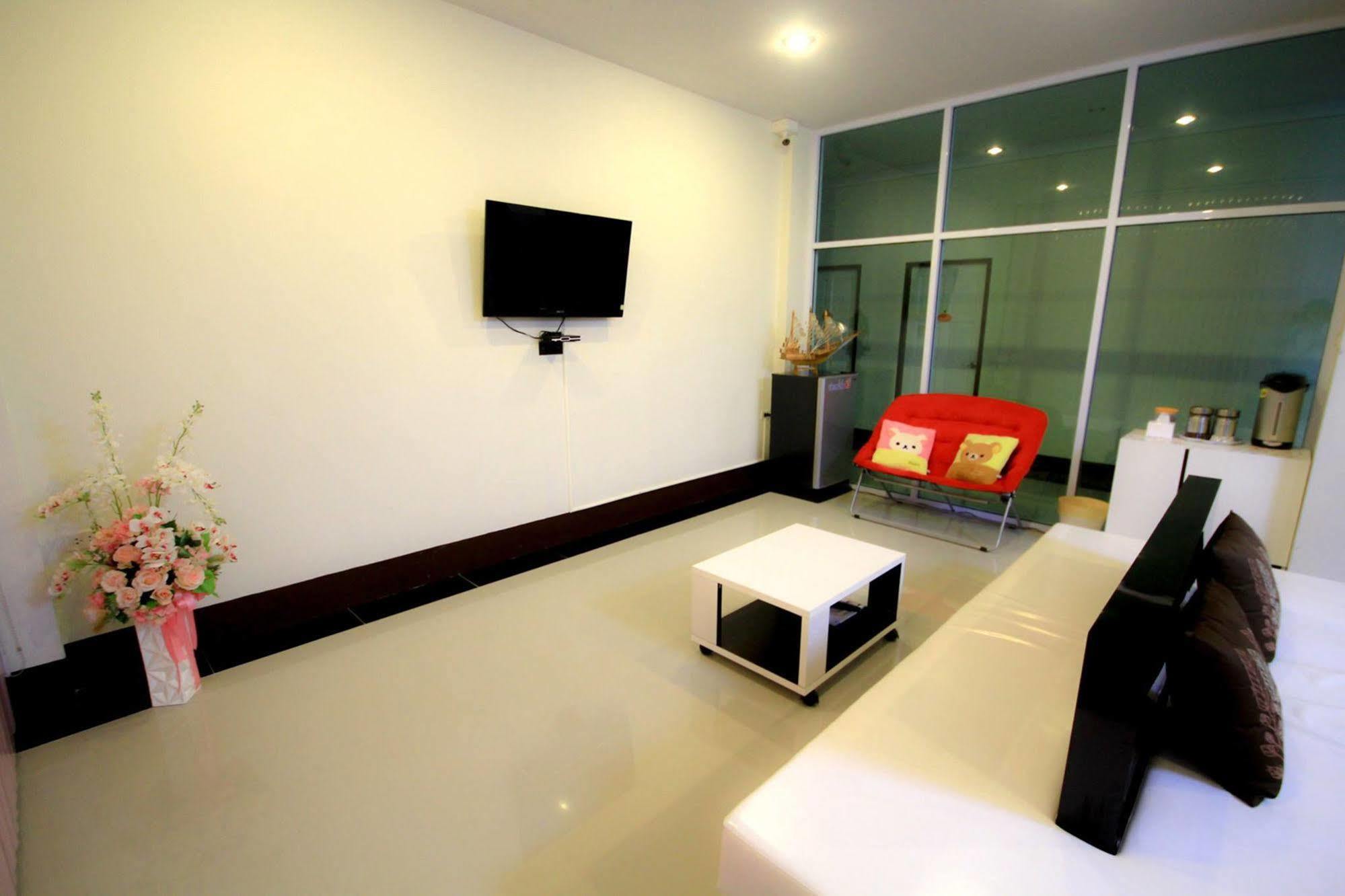 Orapan Place Lampang Exteriör bild