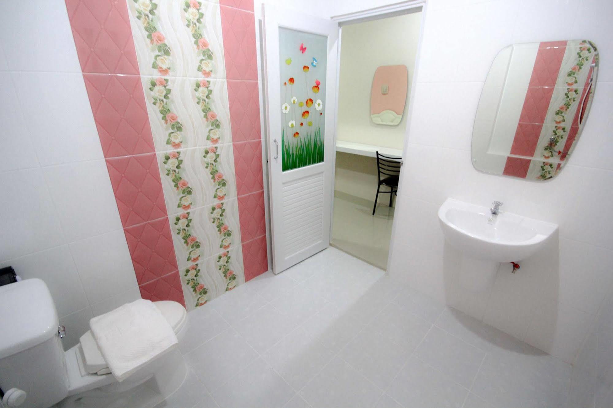 Orapan Place Lampang Exteriör bild