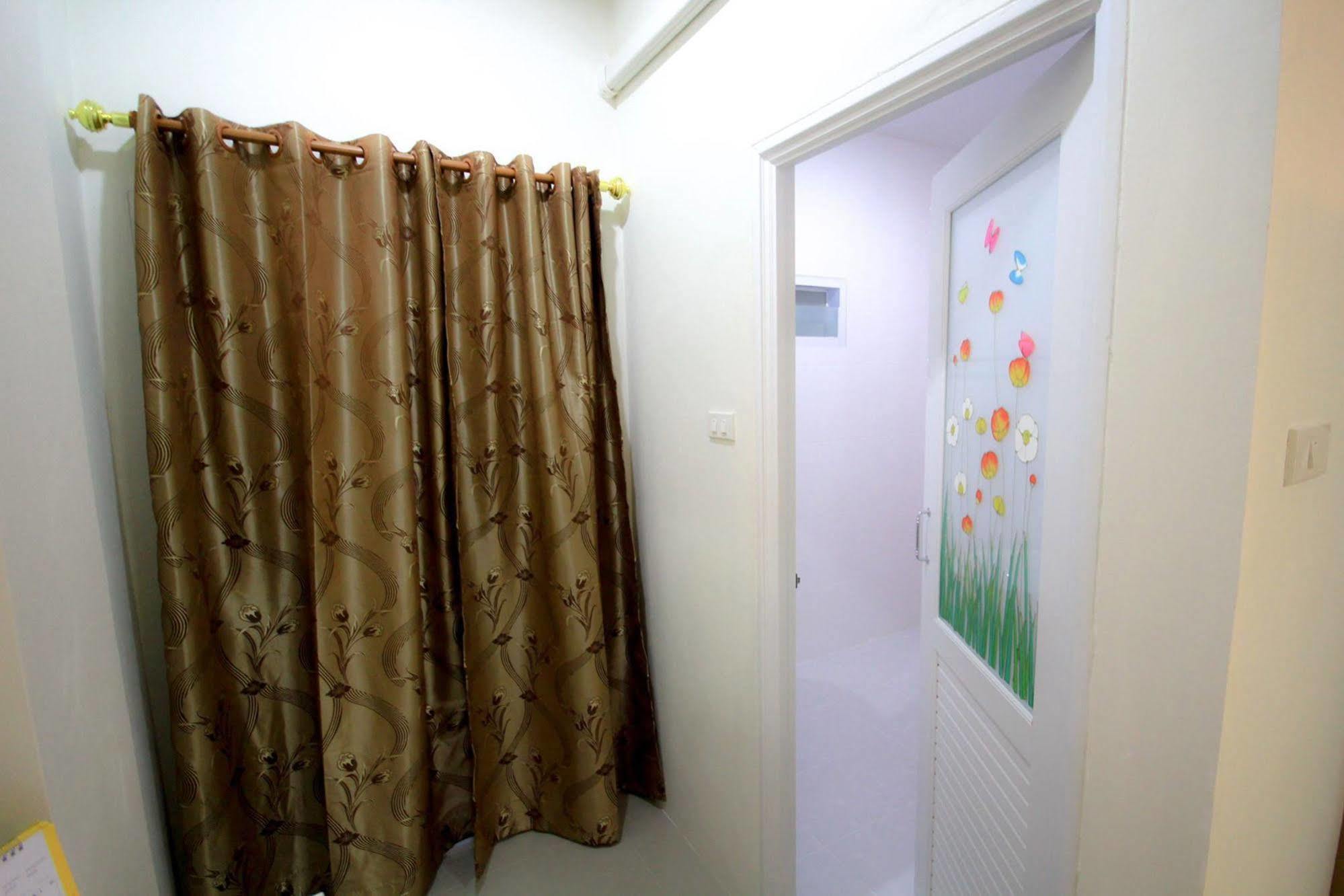 Orapan Place Lampang Exteriör bild