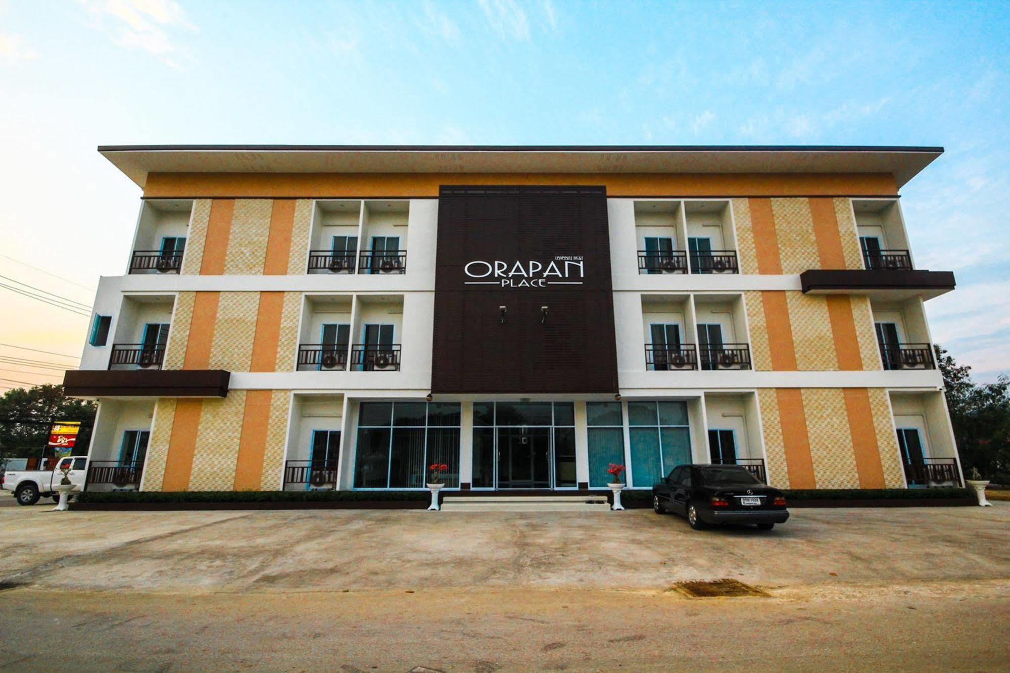 Orapan Place Lampang Exteriör bild
